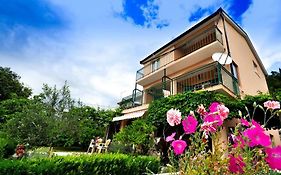 Apartments Franic